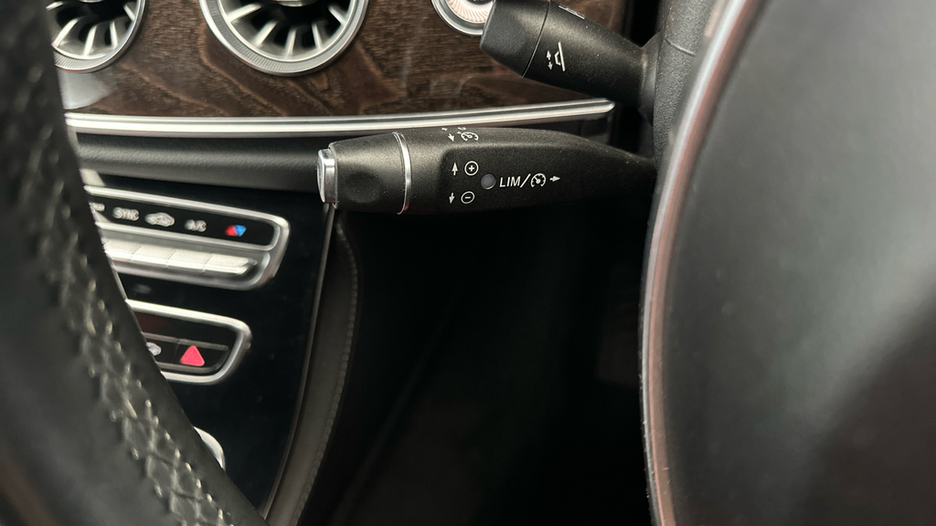 Mercedes-Benz E Class E220d 4Matic Amg Line Premium 9G-tronic Silver #15