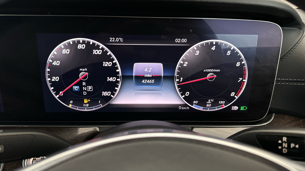 Mercedes-Benz E Class E220d 4Matic Amg Line Premium 9G-tronic Silver #24