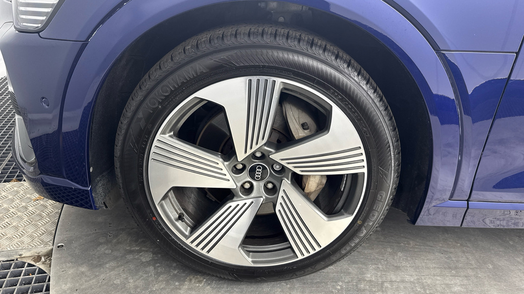 Audi E-Tron S Suv Quattro 95Kwh 503 Ps Blue #17