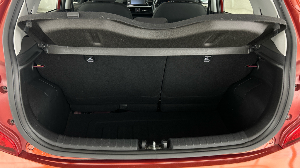 Kia Picanto 1.25 Gt-line S White #23