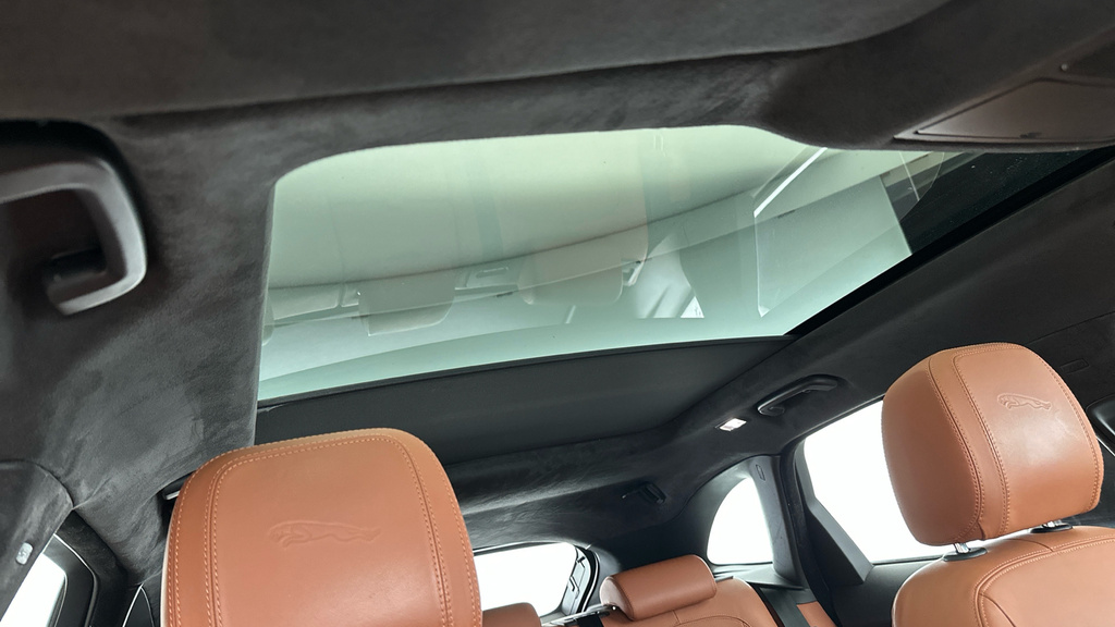 Jaguar F-Pace 2.0 300 300 Sport Awd White #3