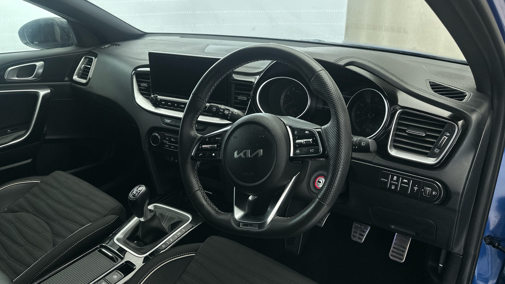 Kia Ceed Hat 1.5 T-gdi 158 Gt-line Isg Blue #10