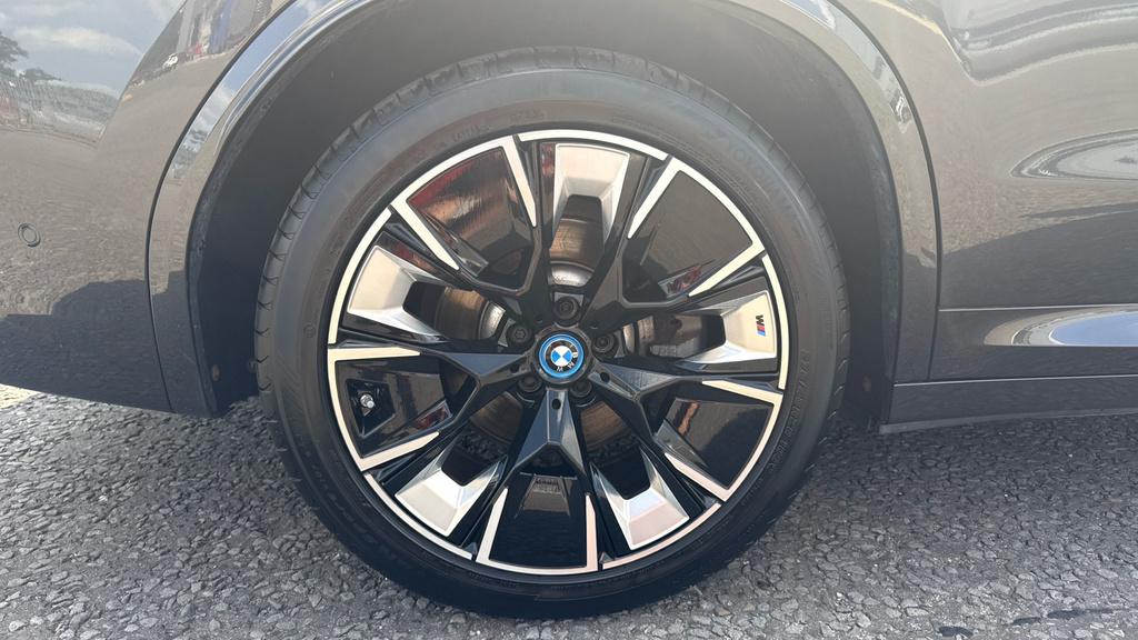 BMW iX3 80Kwh M Sport Pro Black #27