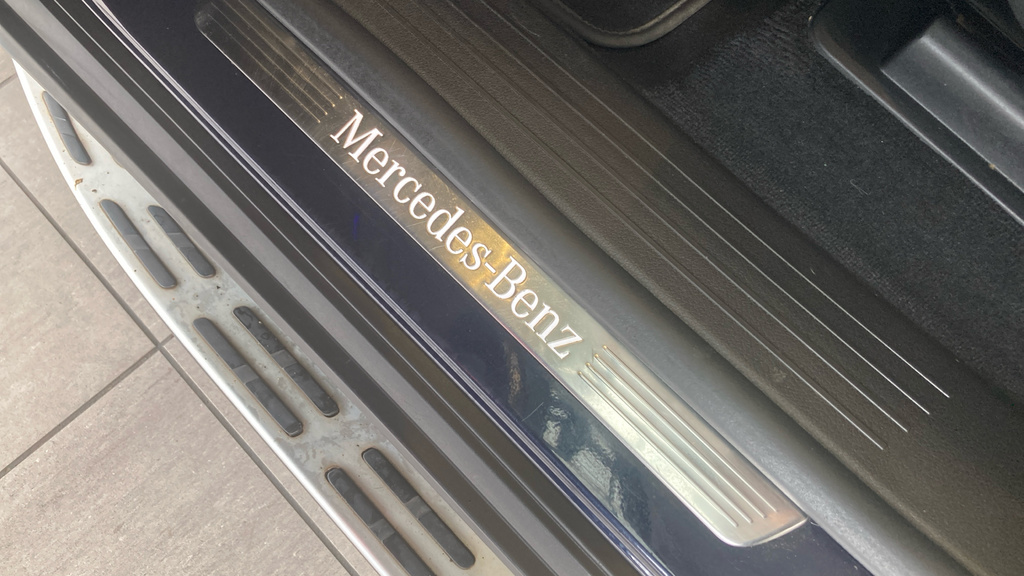 Mercedes-Benz GLE Class Amg Line Silver #35