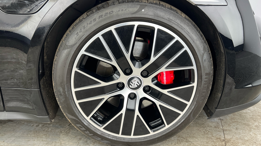 Porsche Taycan Taycan 4S 93Kwh Red #28