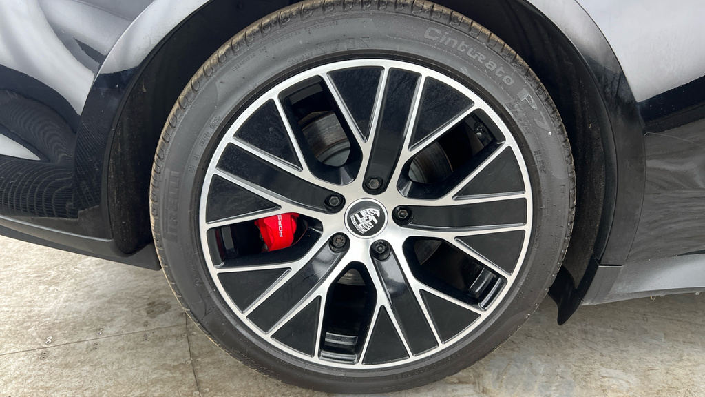 Porsche Taycan Taycan 4S 93Kwh Red #27