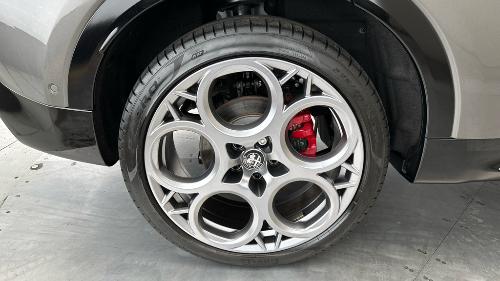 Alfa Romeo Tonale 1.5L Speciale Grey #27