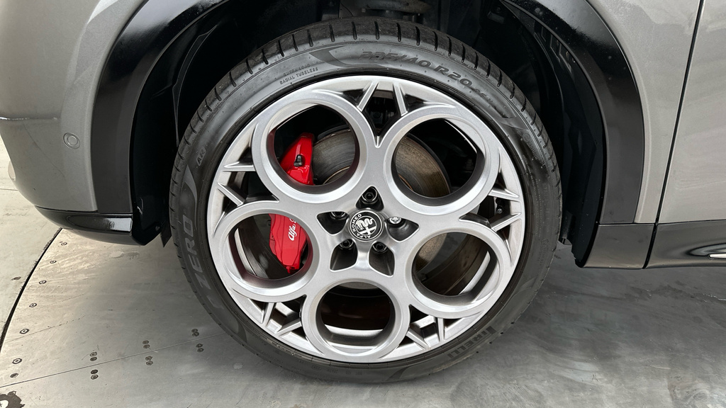 Alfa Romeo Tonale 1.5L Speciale Grey #25