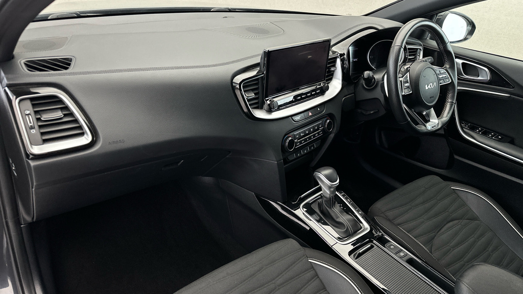 Kia Proceed 1.5T Gdi Isg Gt-line S Dct White #14