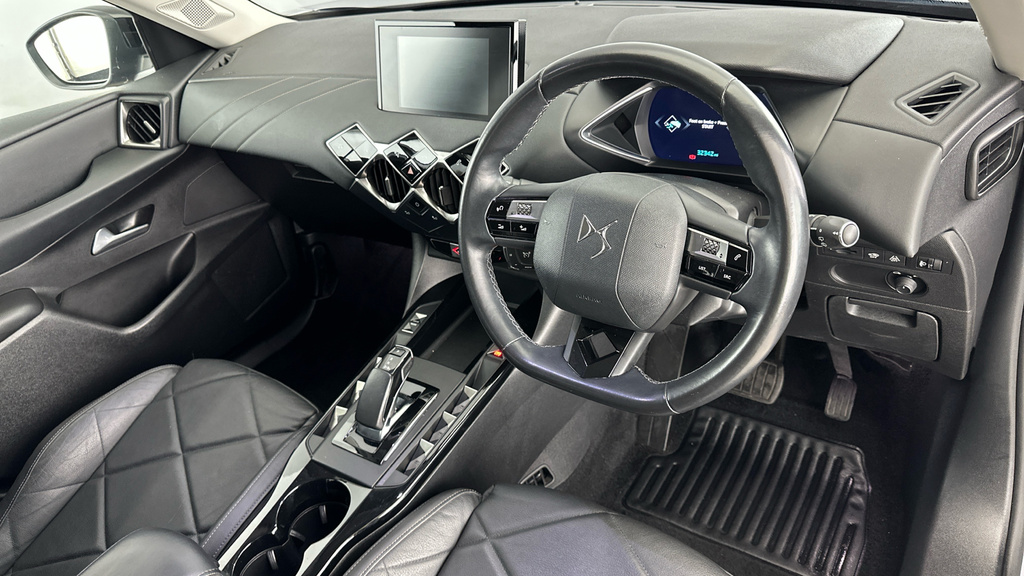 DS DS 3 Crossback Ds Ds 3 Crossback 1.2 Puretech Prestig White #9