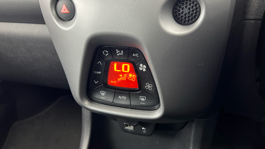 Toyota Aygo X Vvt-i X-trend X-shift Black #13