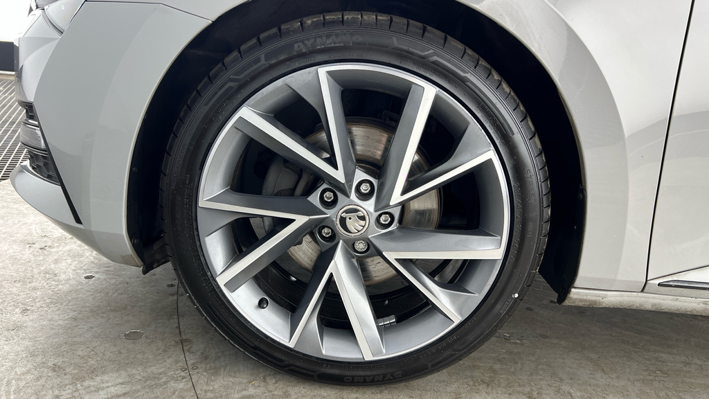 Skoda Superb 1.5 Tsi Se L Grey #24