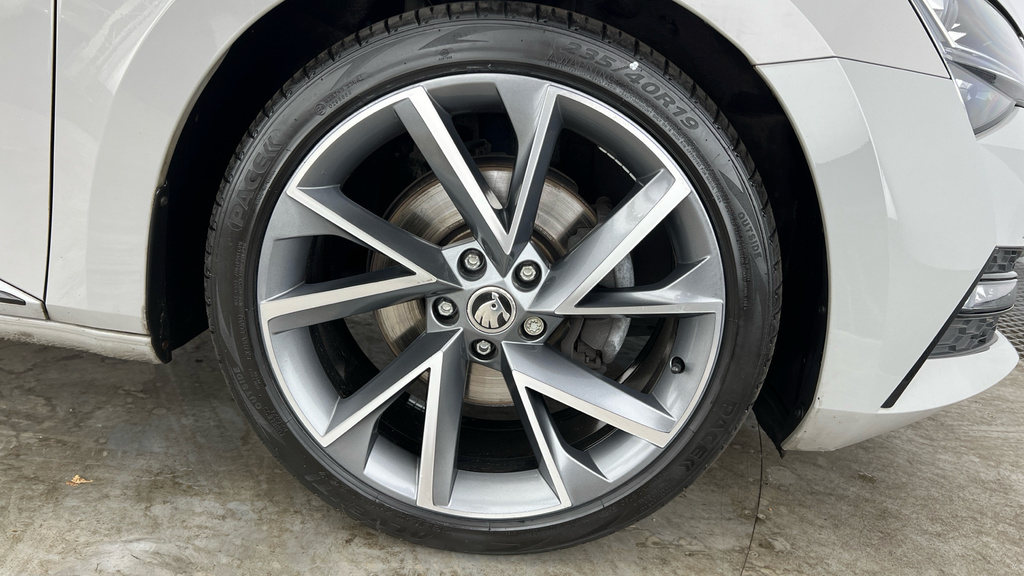 Skoda Superb 1.5 Tsi Se L Grey #27