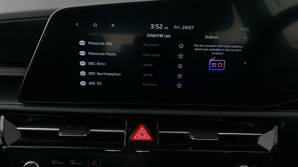 Kia e-Niro 64.8Kwh 3 Suv White #17