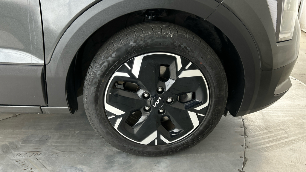 Kia e-Niro 64.8Kwh 3 Suv White #26