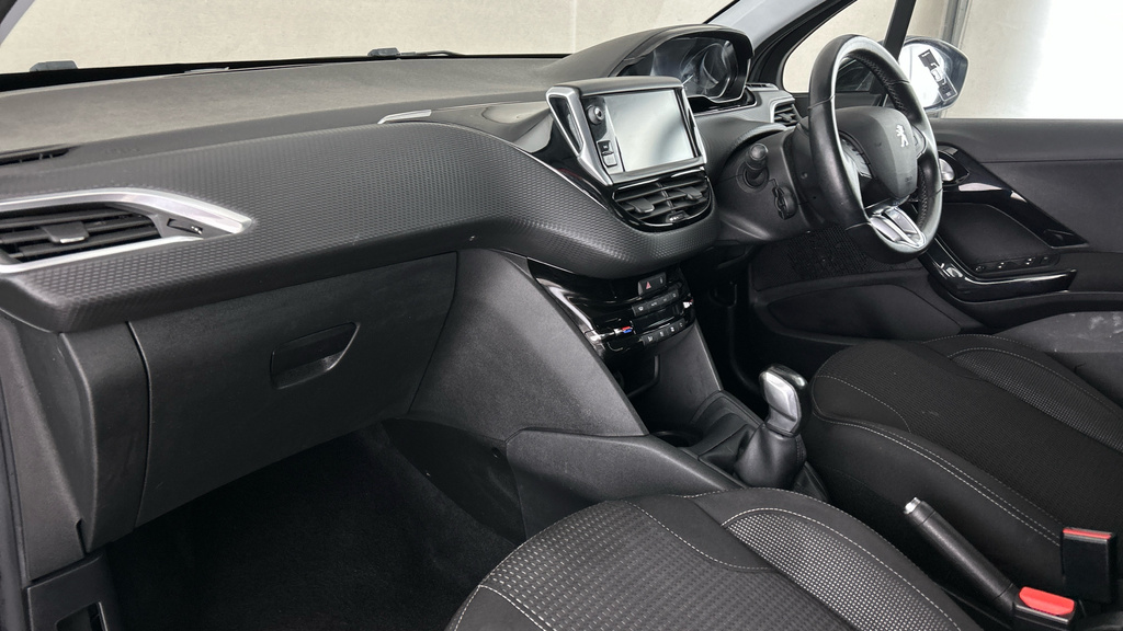 Peugeot 208 Hatchback Black #12