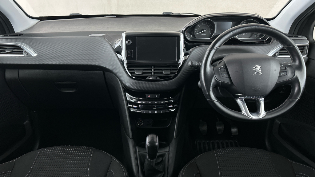 Peugeot 208 Hatchback Black #13