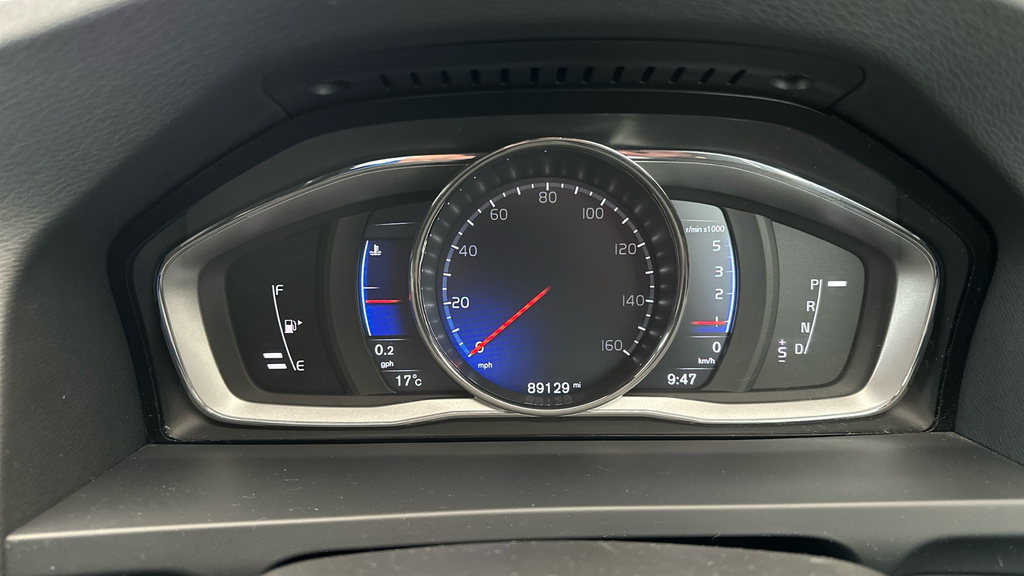 Volvo V60 2L R-design Lux Nav Blue #18