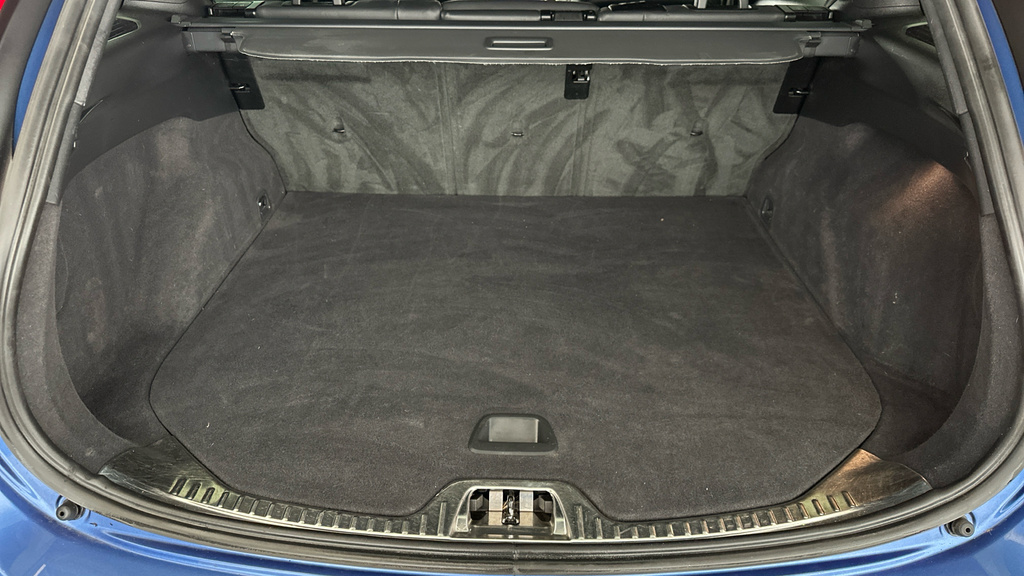 Volvo V60 2L R-design Lux Nav Blue #20