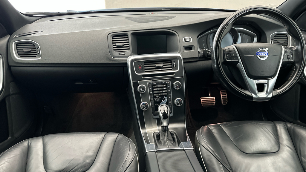 Volvo V60 2L R-design Lux Nav Blue #13
