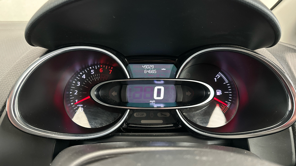 Renault Clio 1.2 16V Play Hatchback  #16