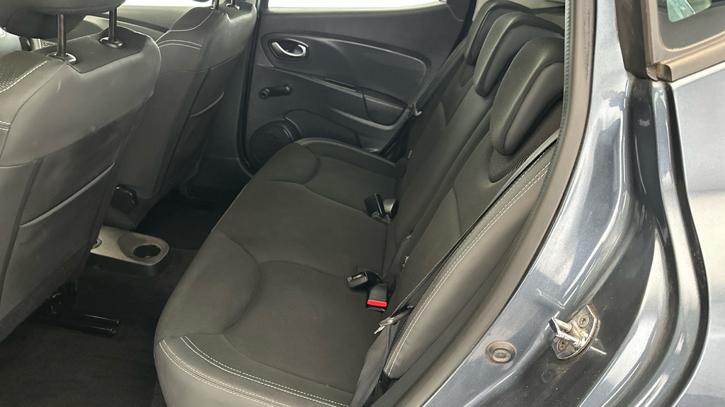 Renault Clio 1.2 16V Play Hatchback  #17