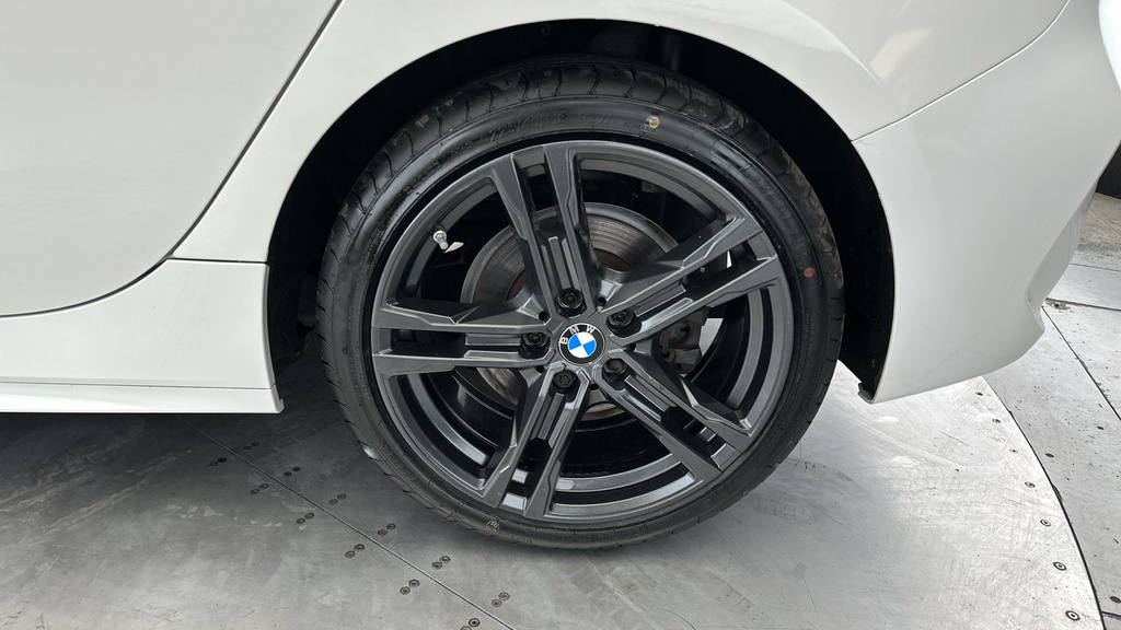 BMW 1 Series 118D M Sport Step White #24