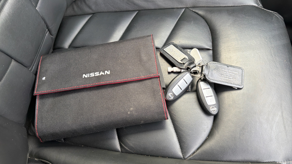 Nissan Qashqai Hatchback Silver #29
