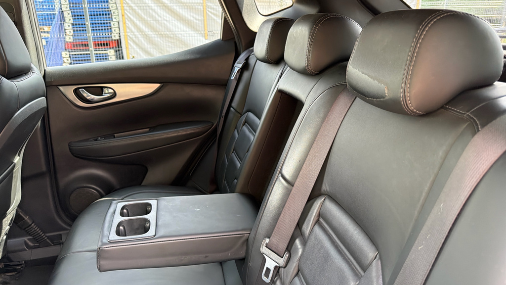 Nissan Qashqai Hatchback Silver #47
