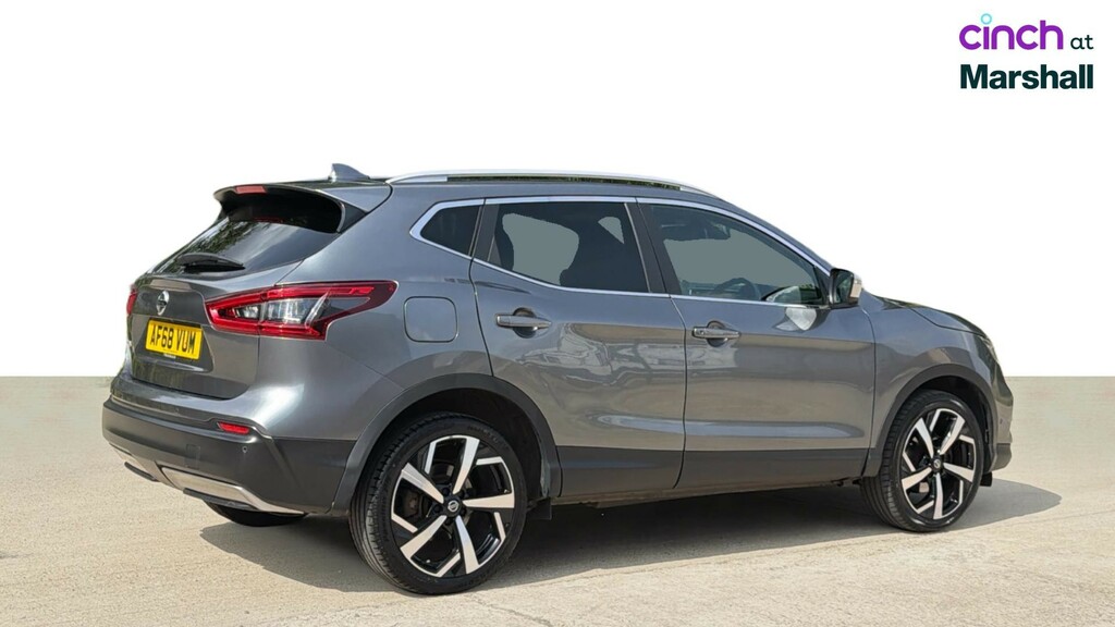 Nissan Qashqai Hatchback Silver #3
