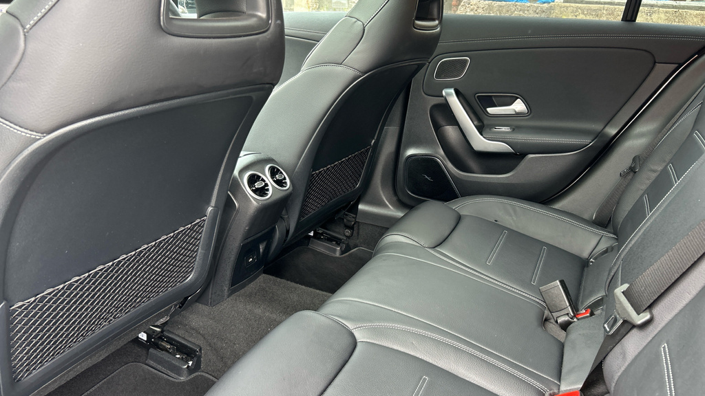 Mercedes-Benz CLA Class Cla 200 Sport Executive Tip Black #17