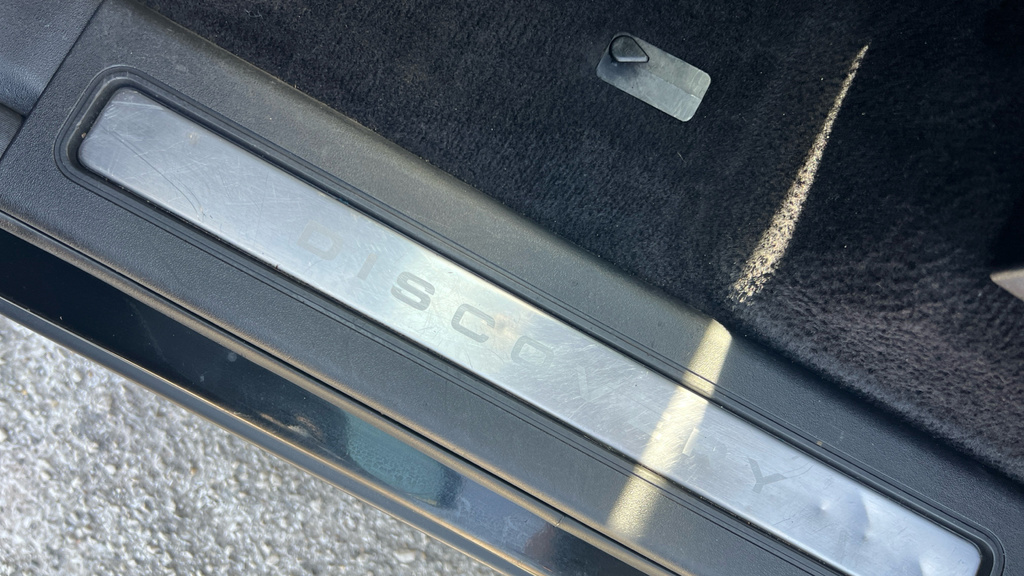 Land Rover Discovery Diesel Blue #38