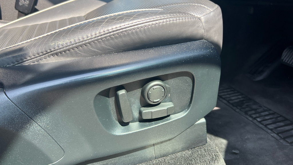 Land Rover Discovery Diesel Blue #34