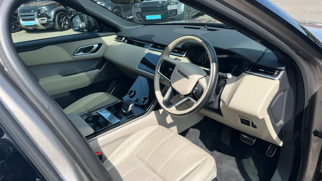Land Rover Range Rover Velar 2.0 P250 Dynamic Hse Black #9