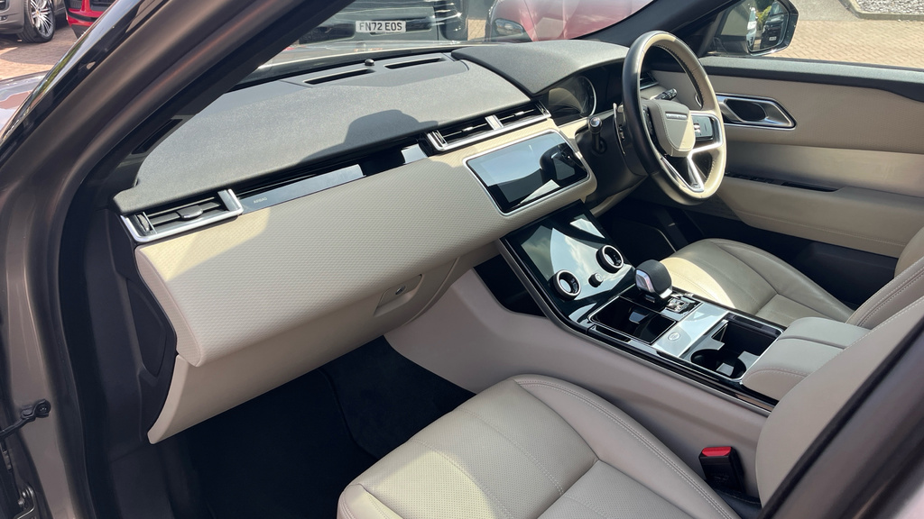 Land Rover Range Rover Velar 2.0 P250 Dynamic Hse Black #10