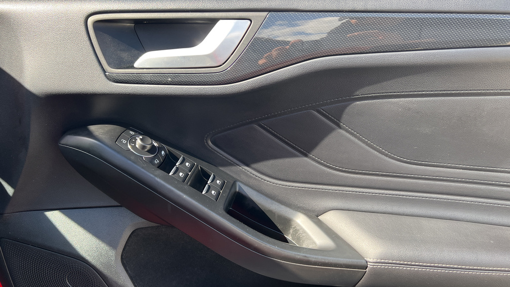 Ford Focus 1.0 Ecoboost Hybrid Mhev 155 St-line Style At White #29