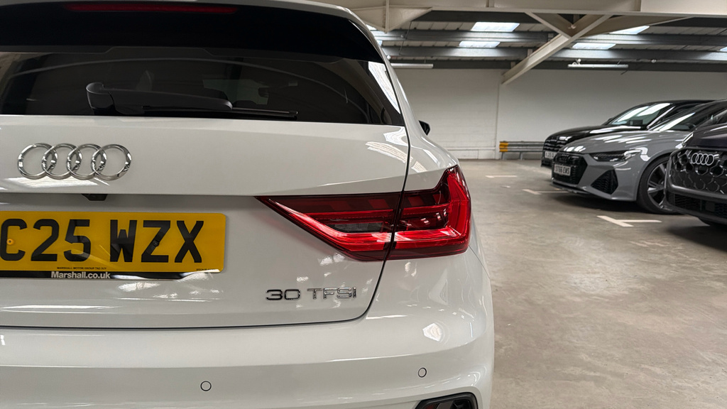 Audi A1 S Line 30 Tfsi 116 Ps S Tronic Black #37