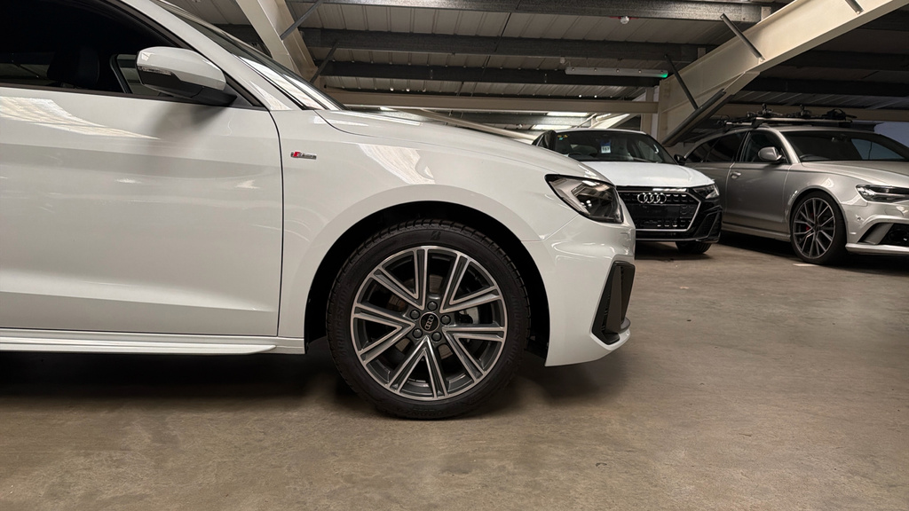 Audi A1 S Line 30 Tfsi 116 Ps S Tronic Black #17