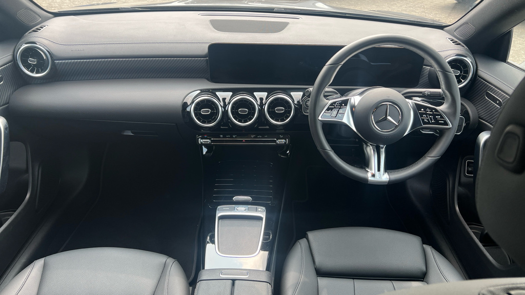 Mercedes-Benz CLA Class Cla 220D Amg Line Premium Plus Tip White #13