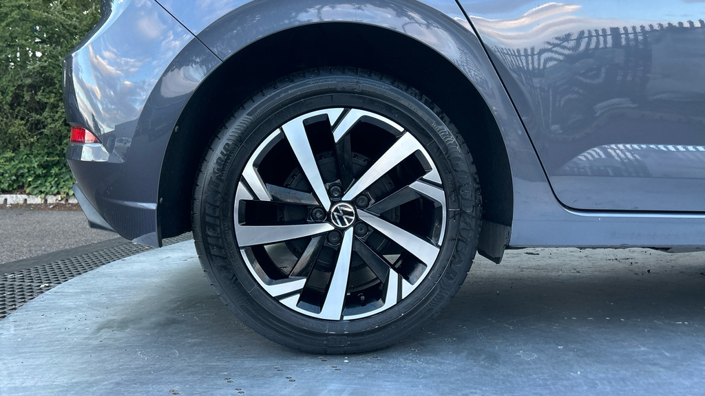 Volkswagen Polo Match Grey #19