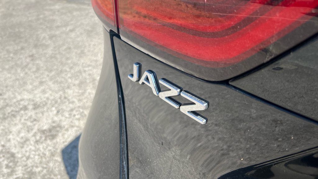 Honda Jazz 1.5 I-mmd Ex Ecvt Blue #42