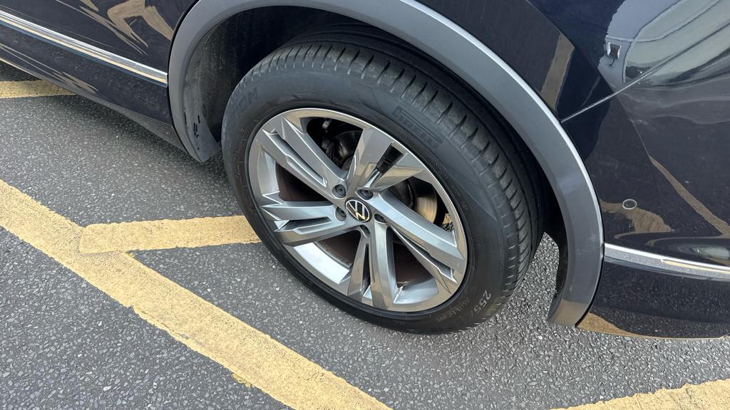 Volkswagen Tiguan Elegance Grey #33