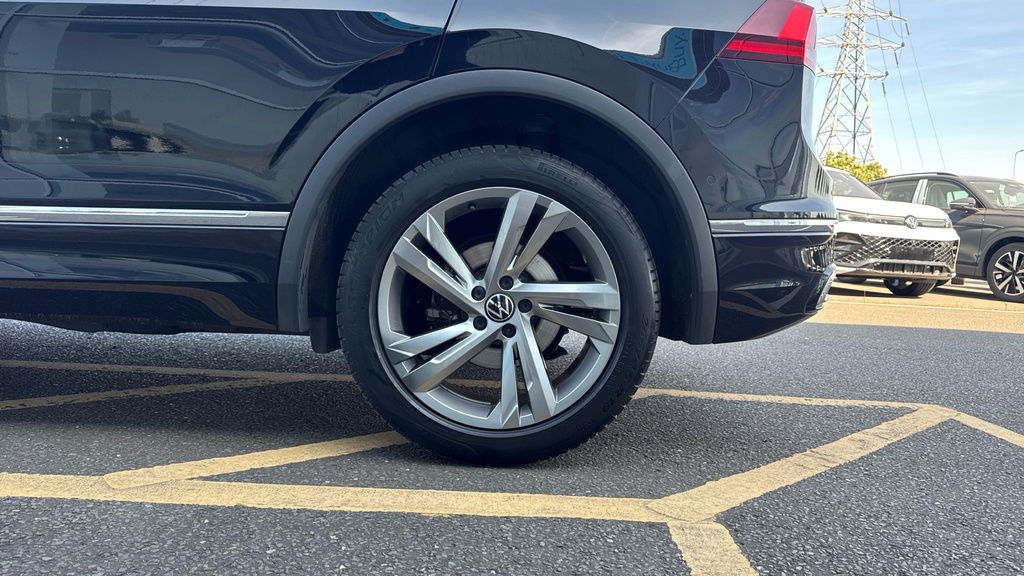 Volkswagen Tiguan Elegance Grey #19