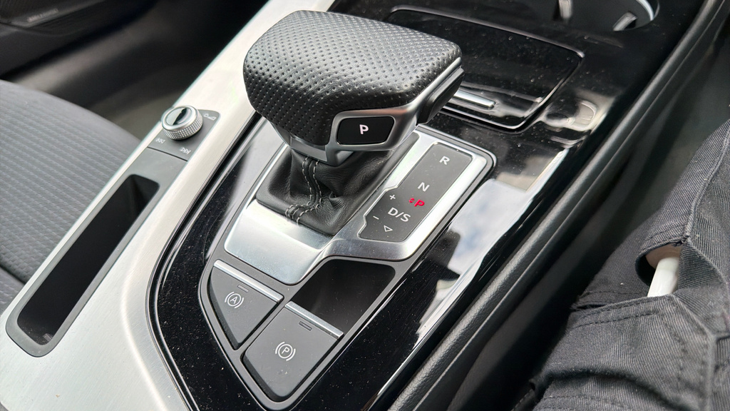 Audi A5 2.0 Tfsi 40 Black Edition Coupe S Troni AK23HHD White #33