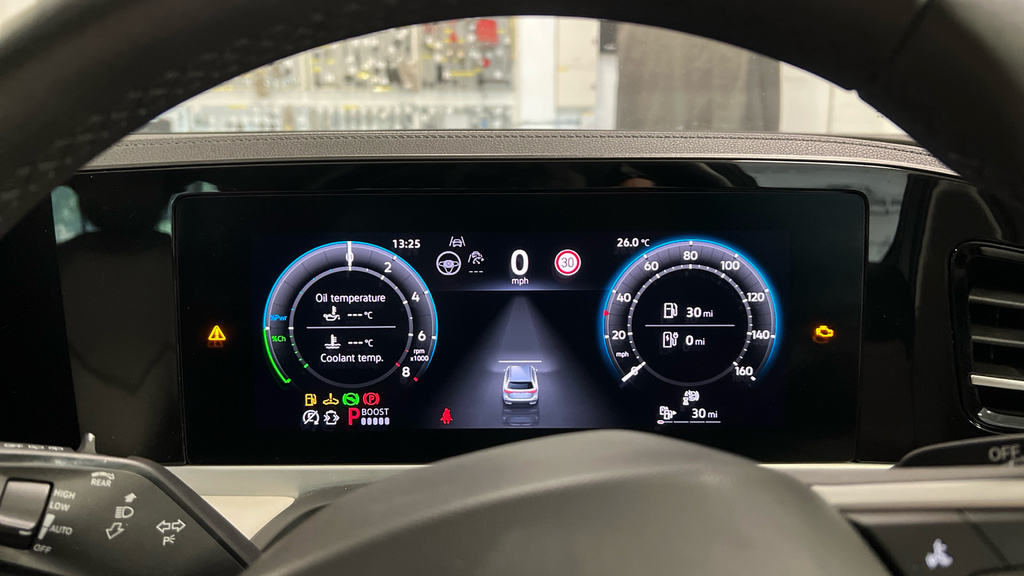 Volkswagen Passat Passat R-line Phev Green #13