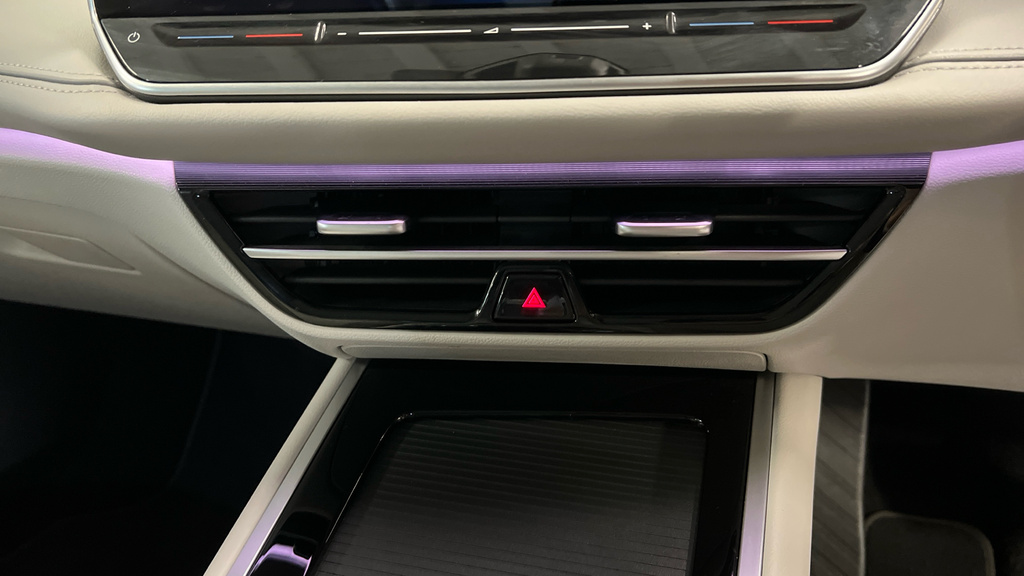 Volkswagen Passat Passat R-line Phev Green #35