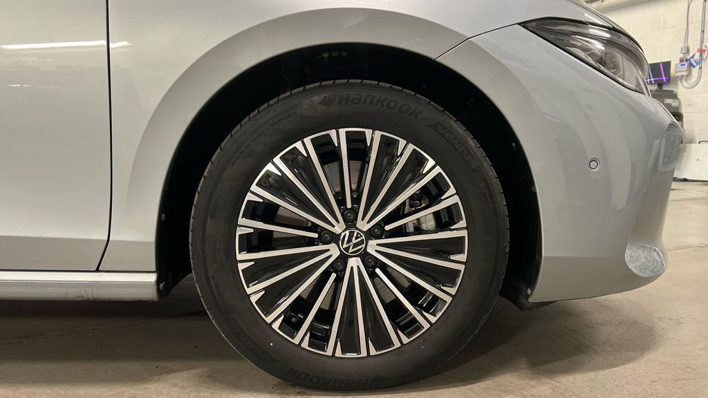 Volkswagen Passat Passat R-line Phev Green #20