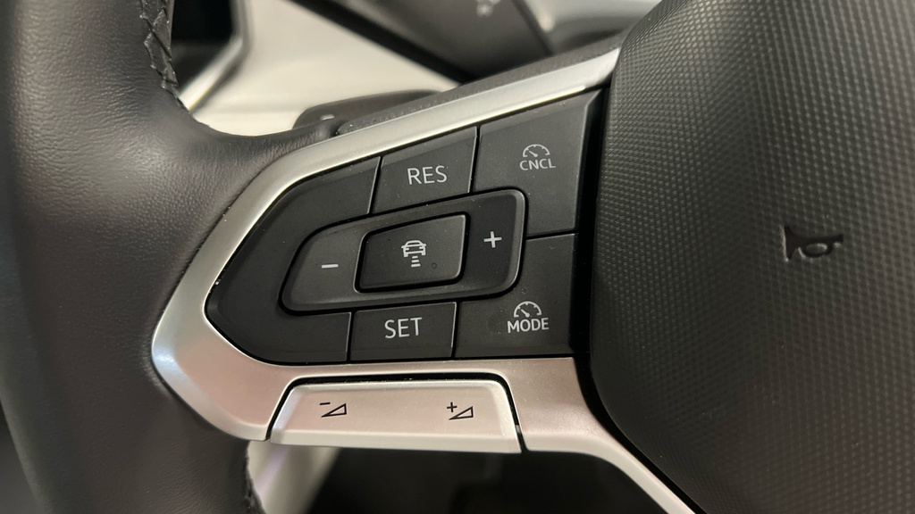 Volkswagen Passat Passat R-line Phev Green #32