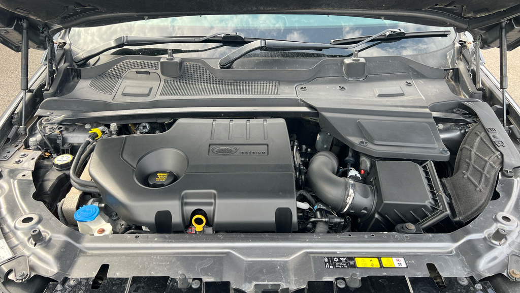 Land Rover Discovery Sport Black #29