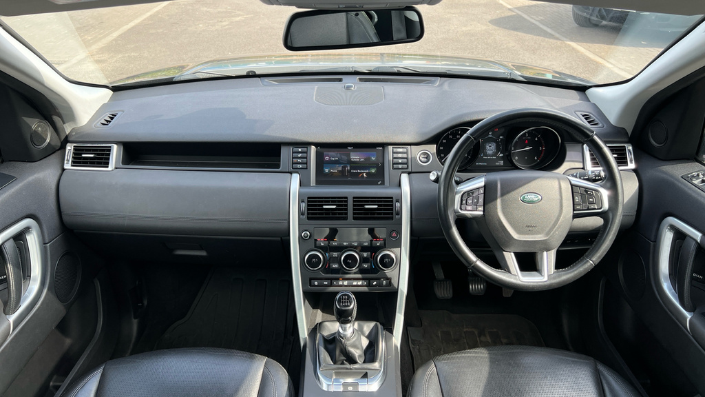 Land Rover Discovery Sport Black #18